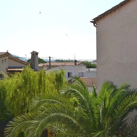 Lapescouline Apartment