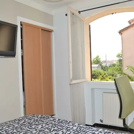 Lapescouline Apartment